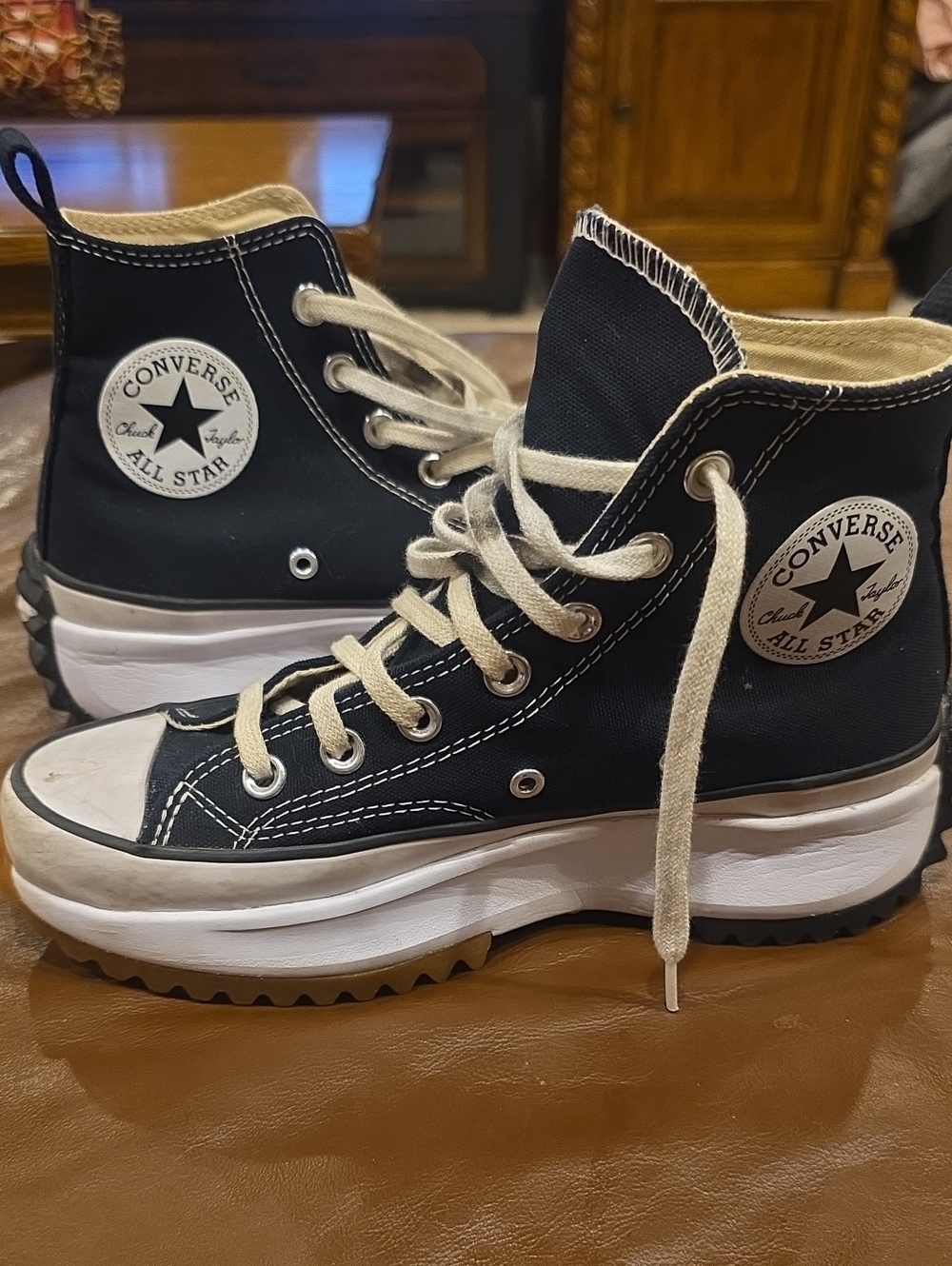 Converse Run Star Hike Platform Black& White High Top Sneakers Sz 5.5 M/7 W